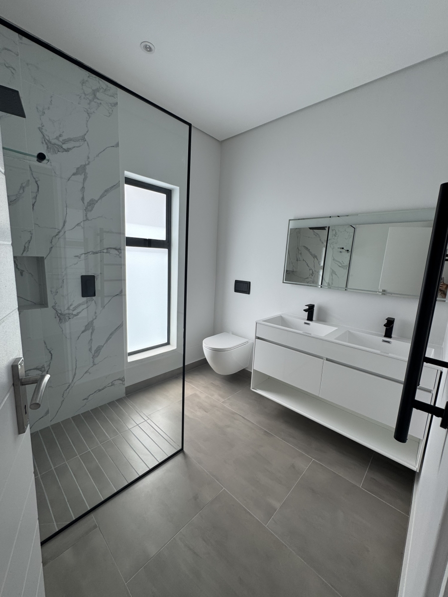 4 Bedroom Property for Sale in Sandown Western Cape